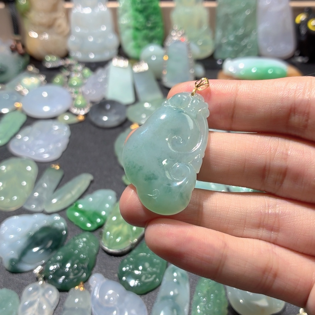 翡翠18K金镶嵌吊坠(不含链)