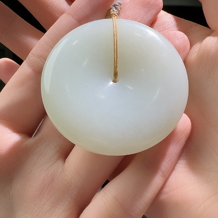 和田玉未镶嵌颈饰工厂清货，不退不换，多样性拍一发一