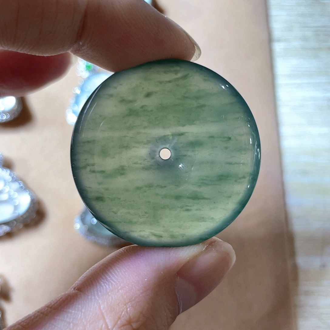 定制翡翠未镶嵌毛货