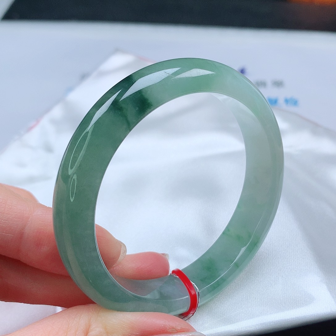 翡翠手镯未镶嵌52➕圈