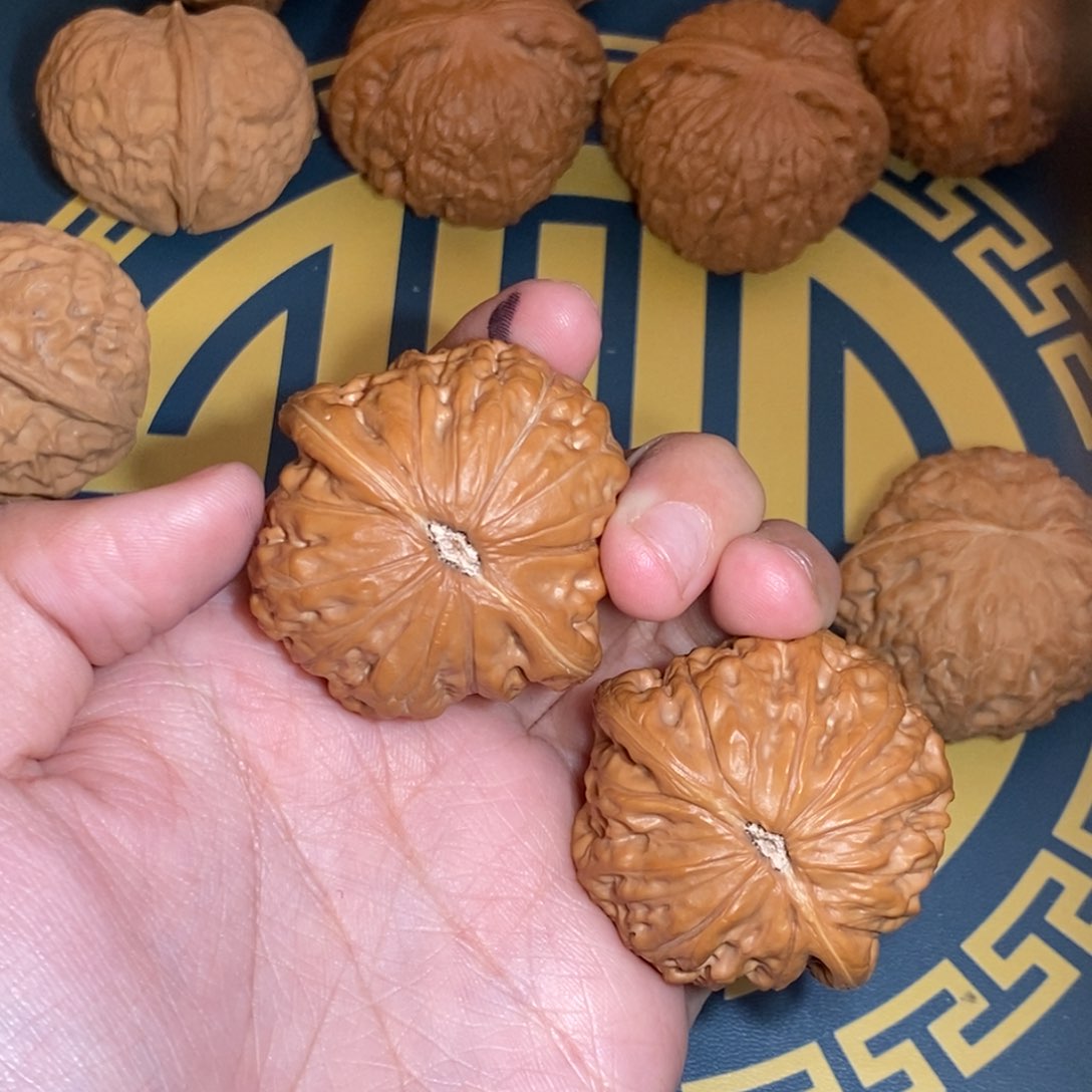 文玩核桃吊坠。***。44铁锤