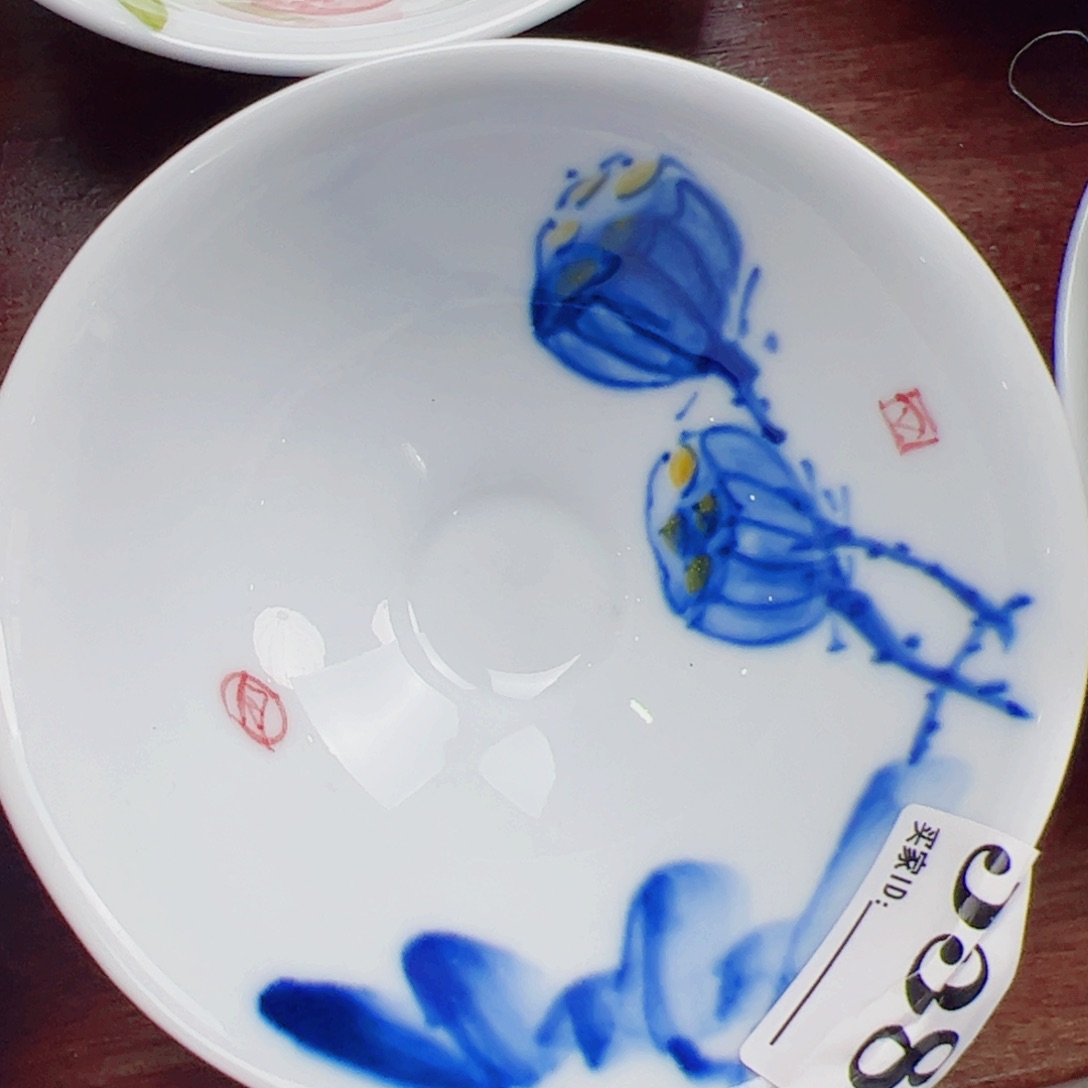景德镇陶瓷手工手绘制作