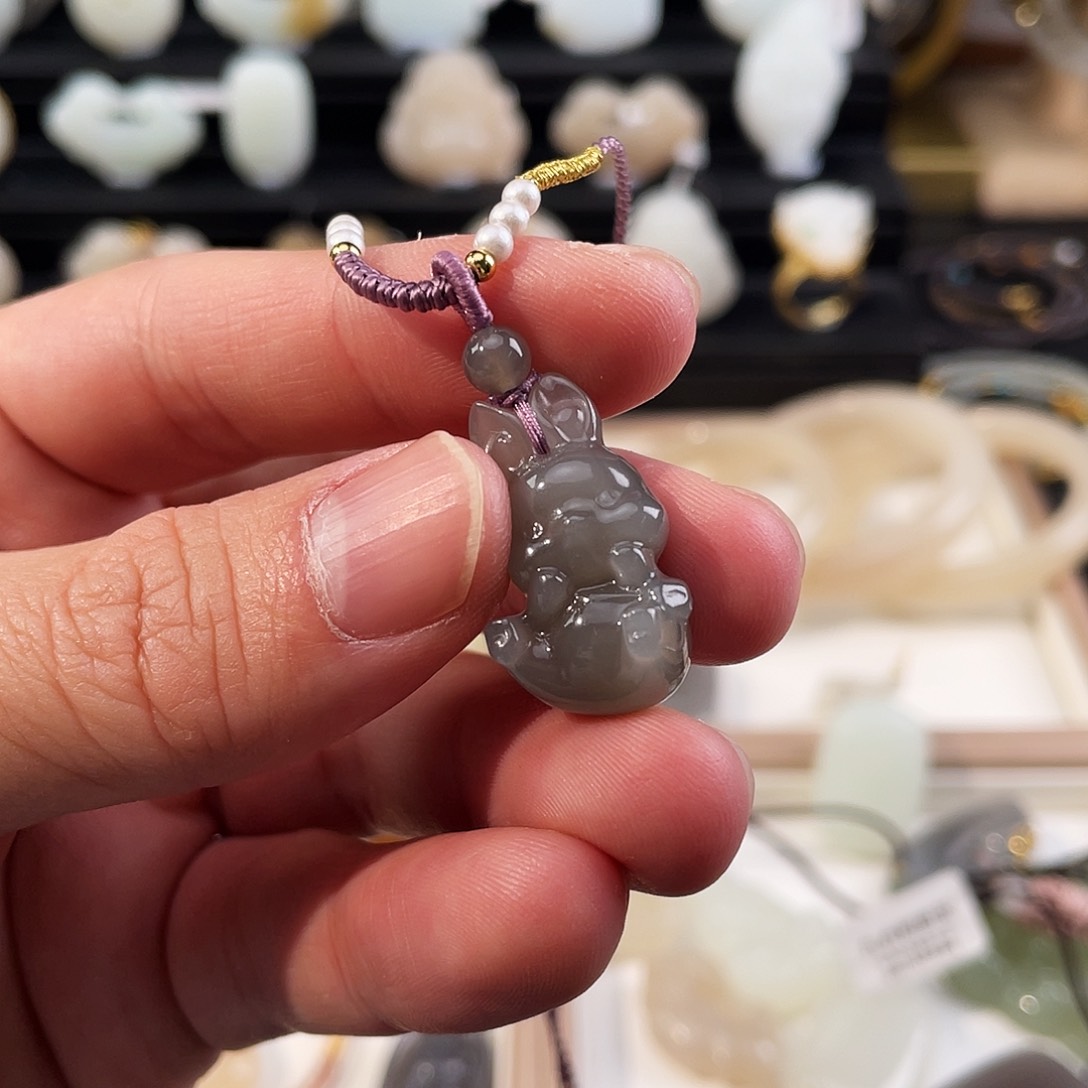 和田玉颈饰18K金镶嵌