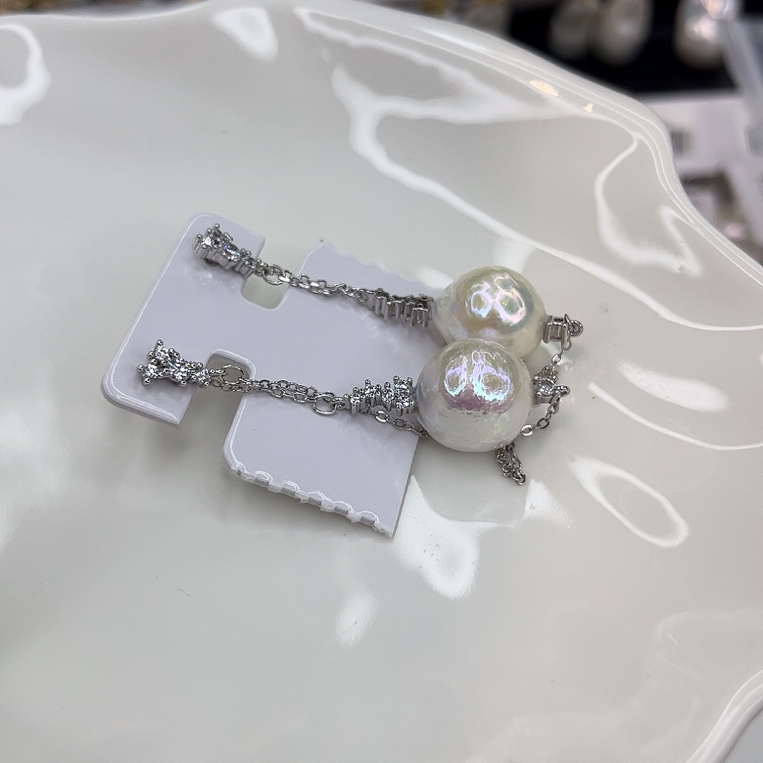 淡水珍珠耳饰合金