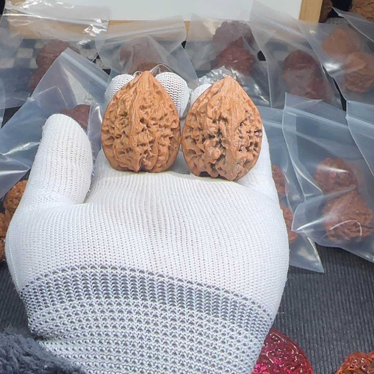 【闪购商品】文玩核桃把件M**浩十三陵