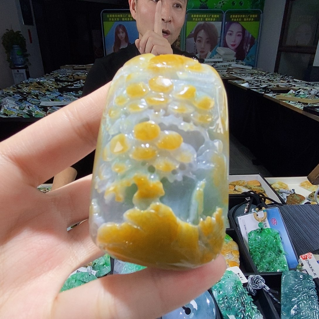 颈饰未镶嵌翡翠翡翠