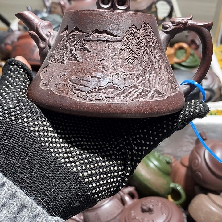 紫砂茶壶微瑕微笑