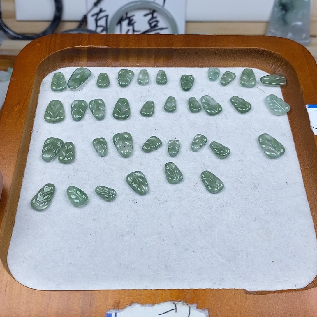 翡翠戒指未镶嵌飘花叶子任挑