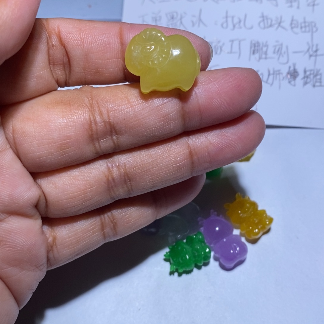 颈饰未镶嵌翡翠龙*