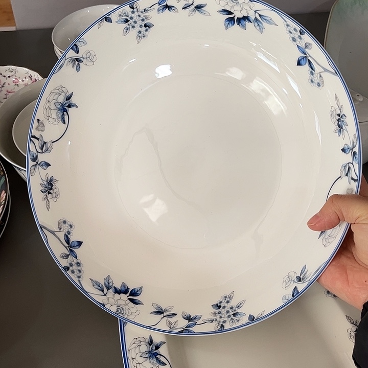 瓷片微瑕骨瓷蓝孔雀10.5深盘一个