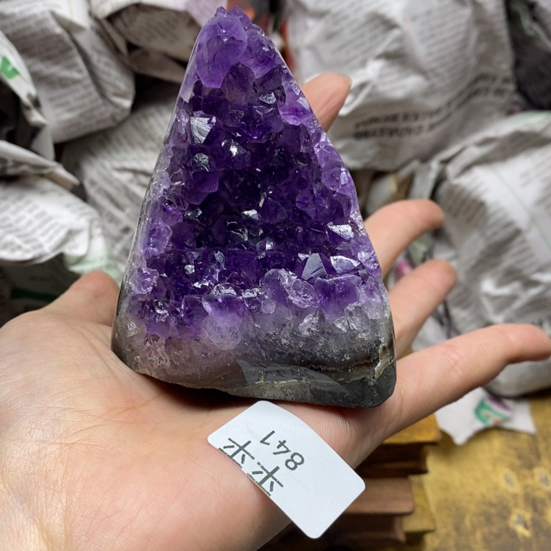 紫晶乌拉圭未镶嵌