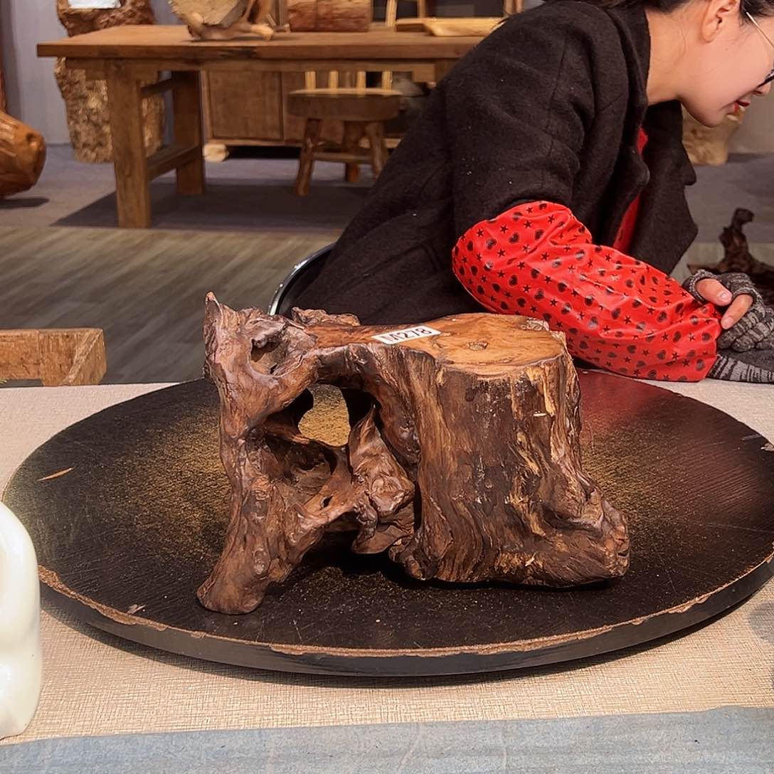 木~****儿278 hbhbhvhghhh