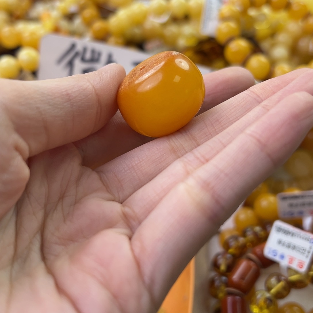 琥珀珠宝奇石未镶嵌
