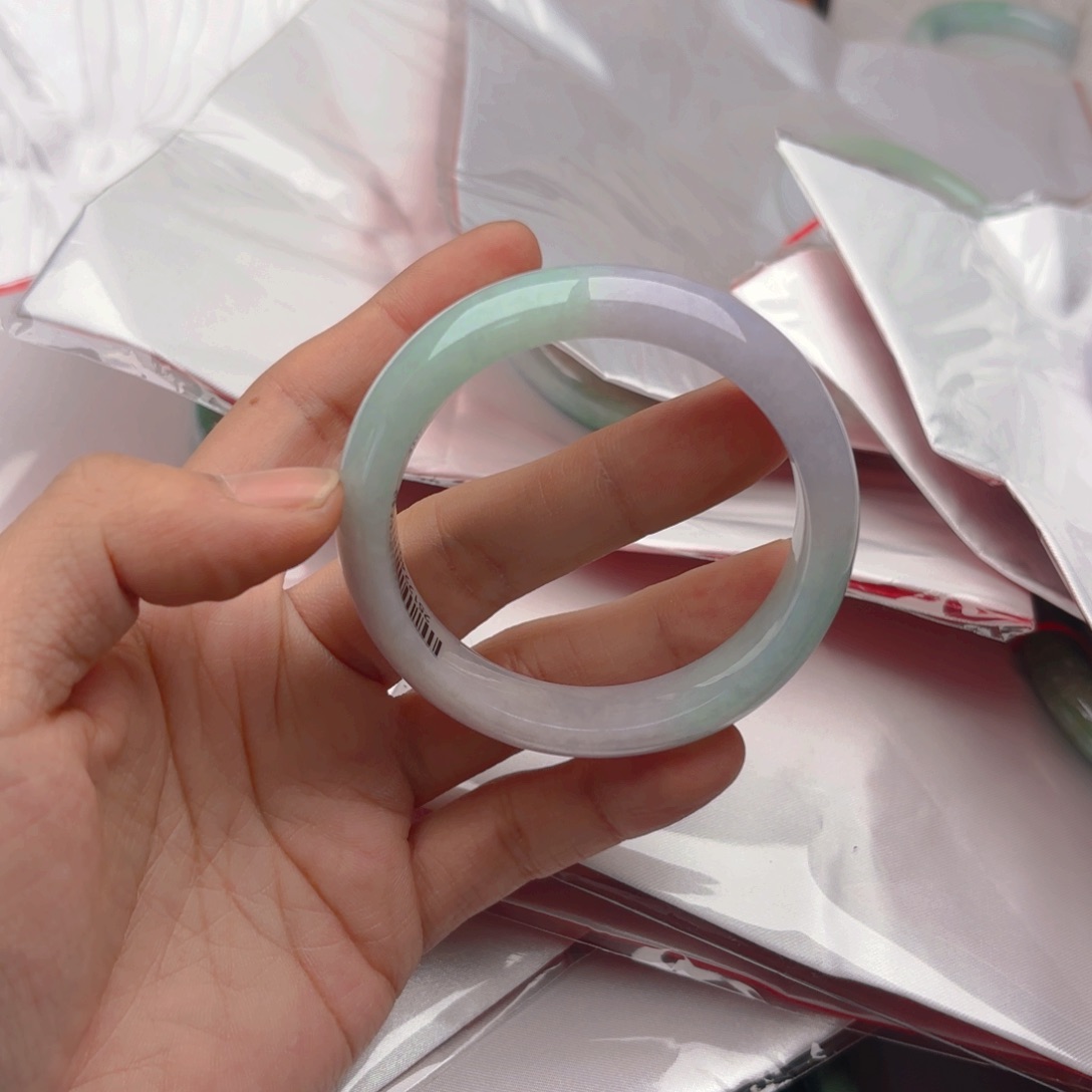 翡翠未镶嵌手镯5455x14. 116