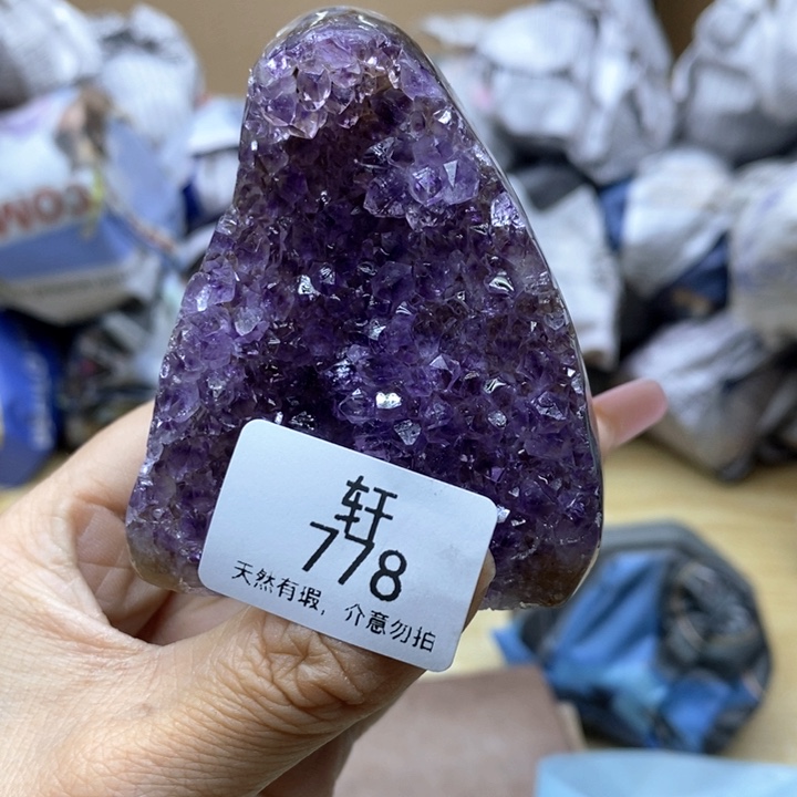 未镶嵌水晶大型摆件（非配饰）