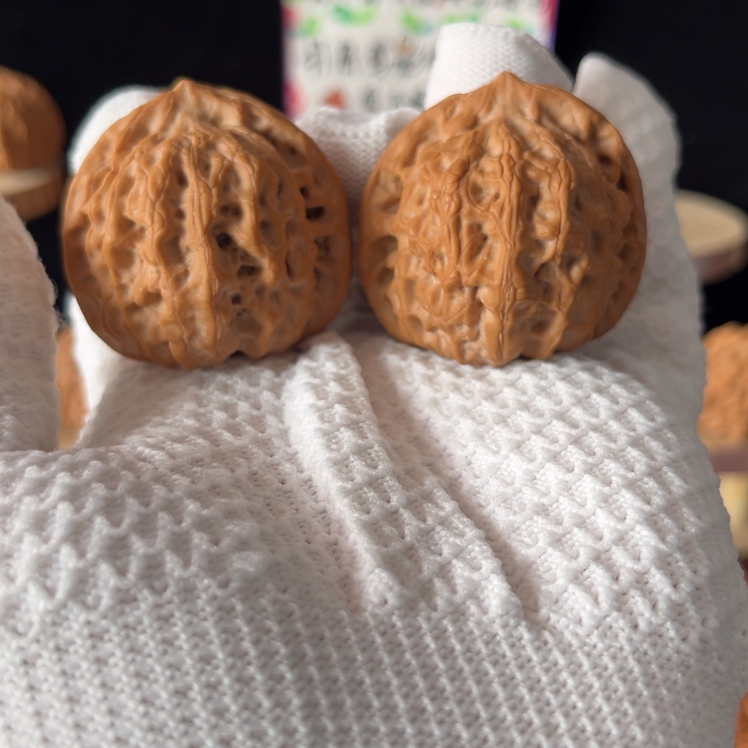 文玩核桃吊坠佛肚42.5