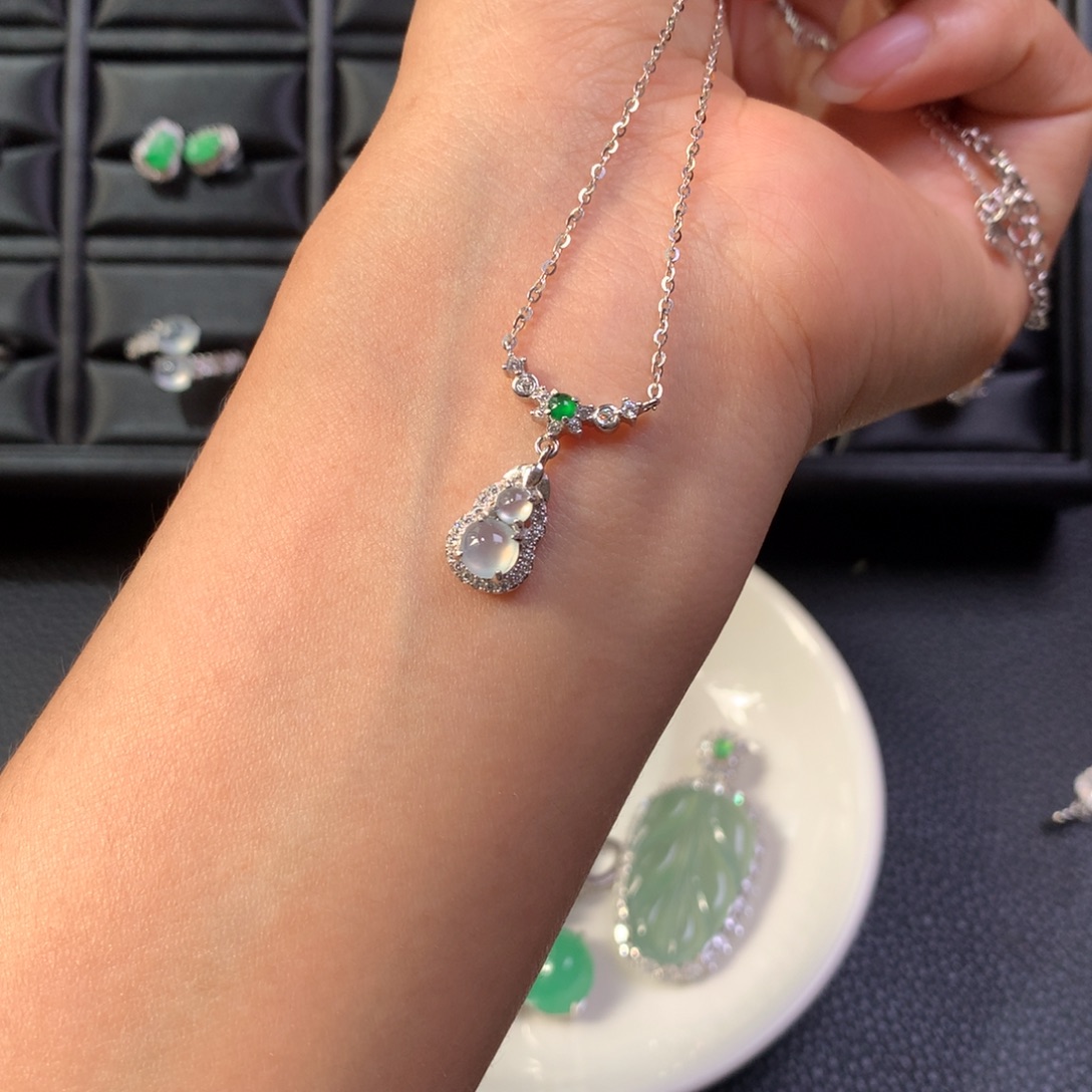 翡翠银S925镶嵌颈饰