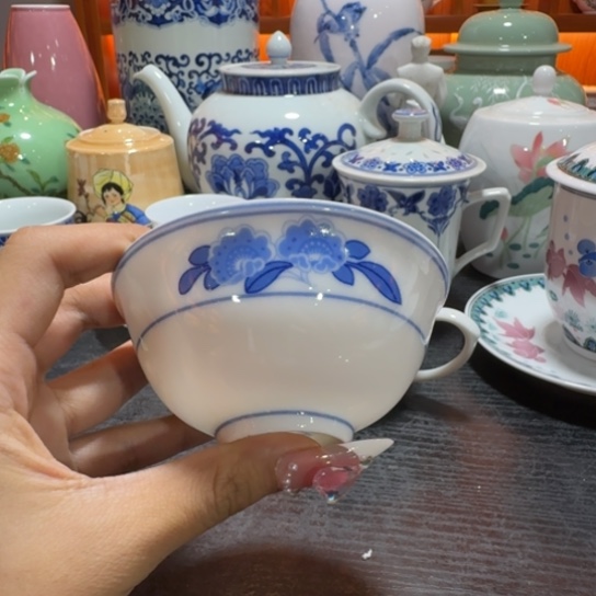 景德镇的陶瓷瓷器