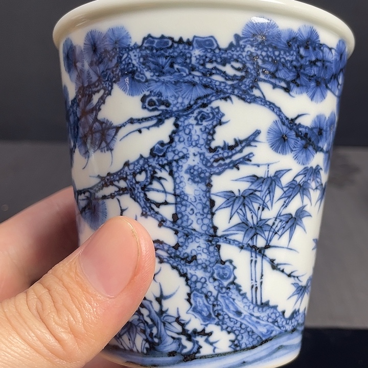 H****青花釉里红主人杯