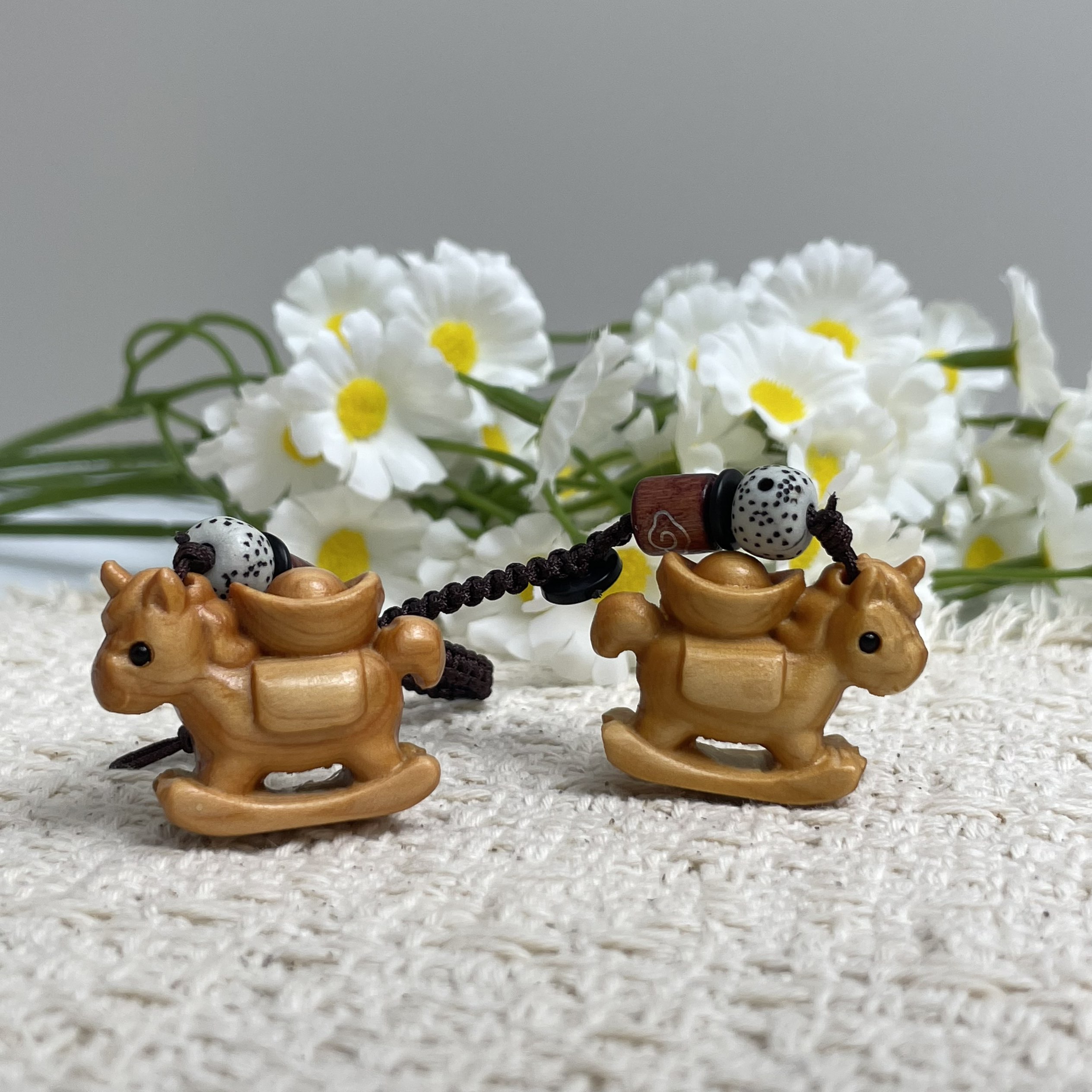 马上发财钥匙挂件治愈系包包挂件实木手机挂件送闺蜜女友小礼物