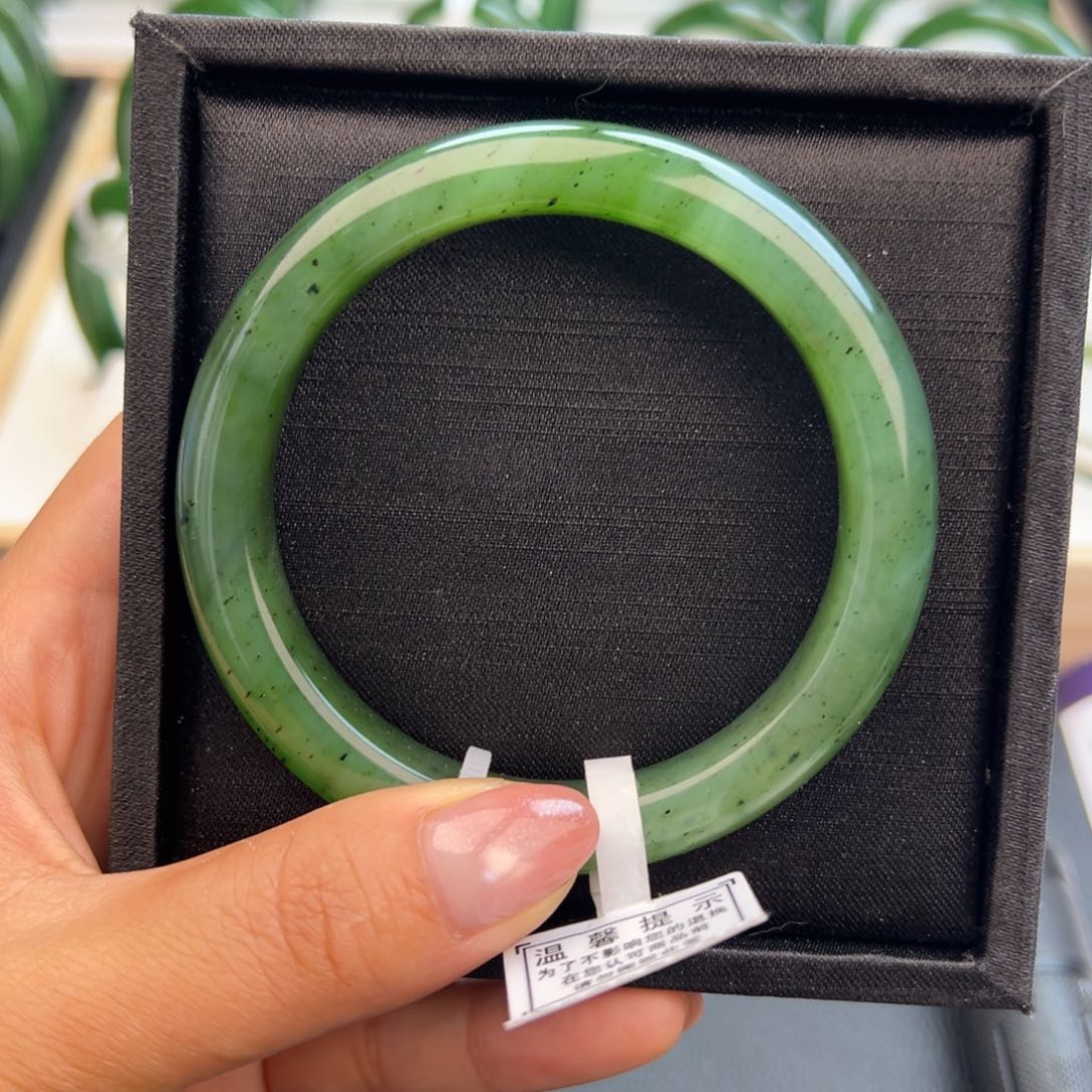 和田玉手镯未镶嵌60