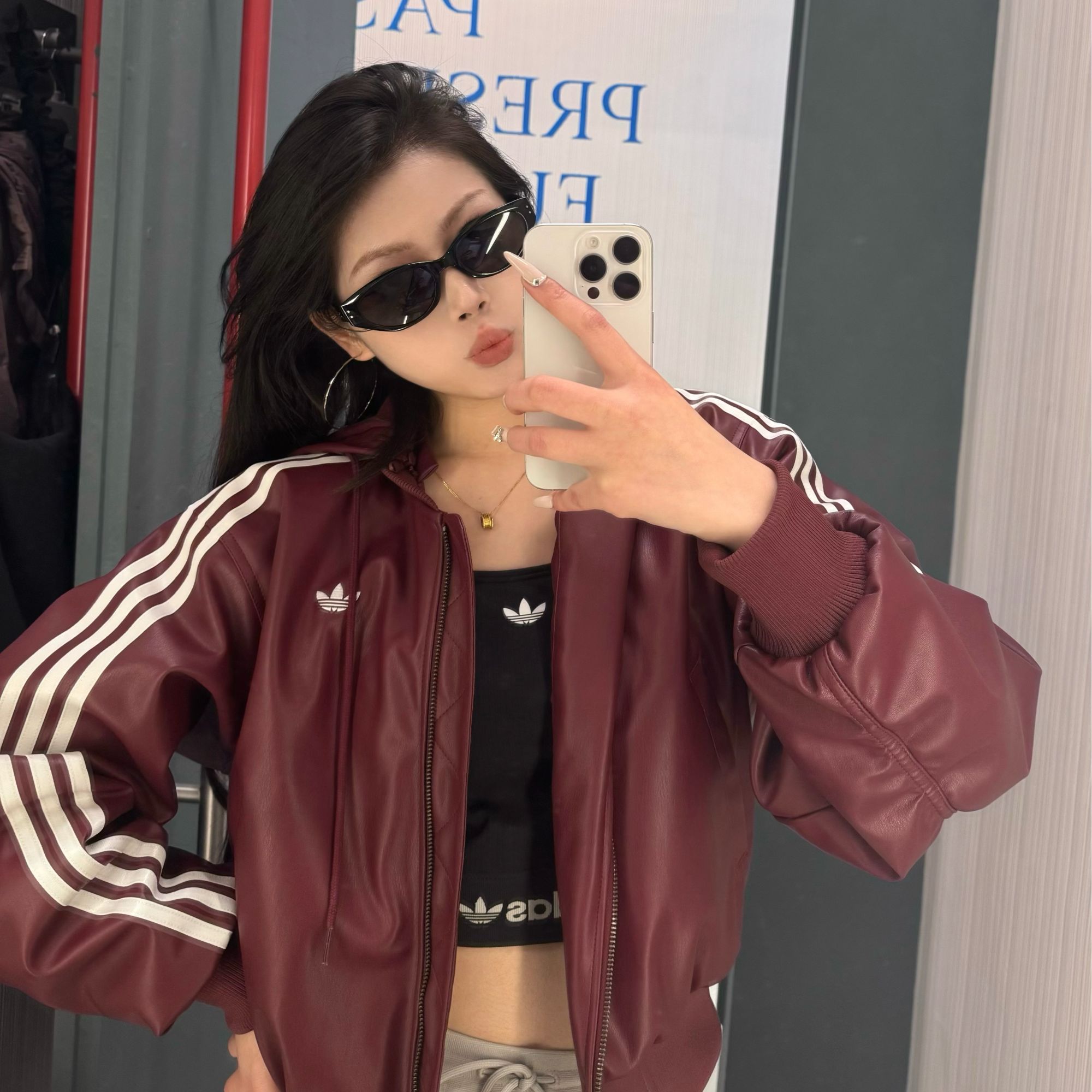 adidas三叶草 男女同款新款时尚百搭经典连帽条纹棉服外套 KU6858