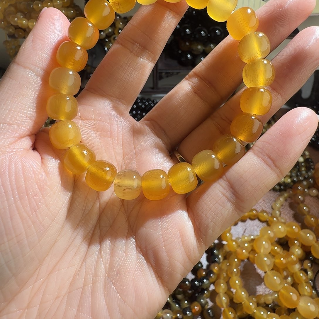 司***官驴蹄子10✖️9纯蜜色手串