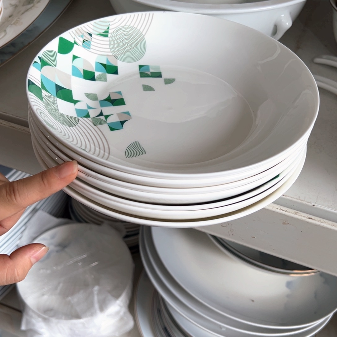 瓷M****u小绿盘子深盘7个