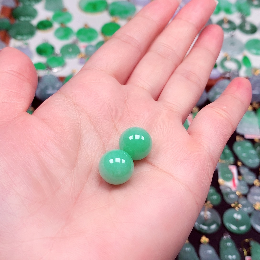 翡翠未镶嵌颈饰天然翡翠A货