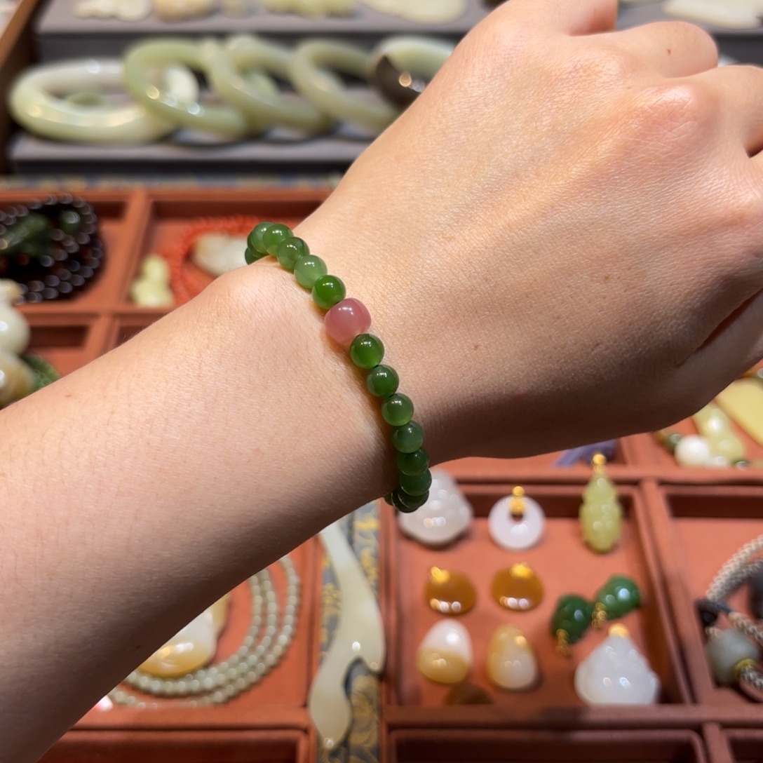 和田玉（碧玉）未镶嵌手链