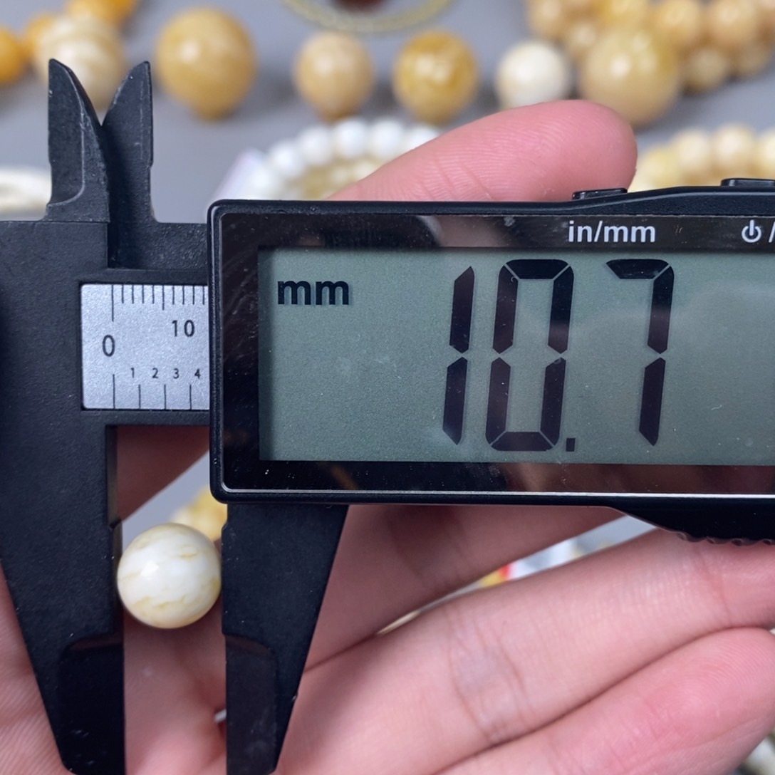 琥珀珠宝奇石未镶嵌微瑕 瓷白