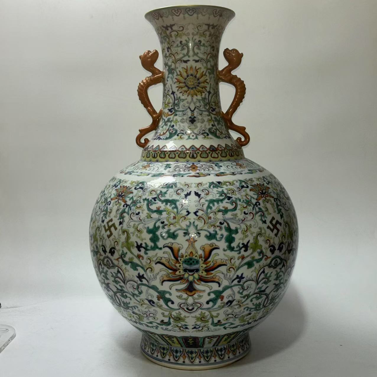 斗彩缠枝花卉纹螭龙双耳瓶JD2501-227