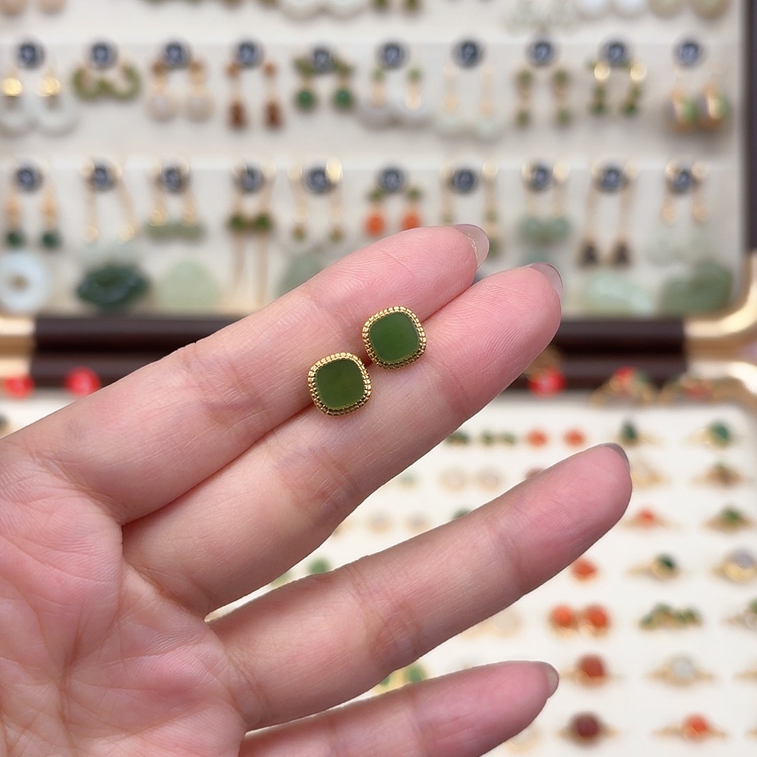 银S925镶嵌和田玉耳饰