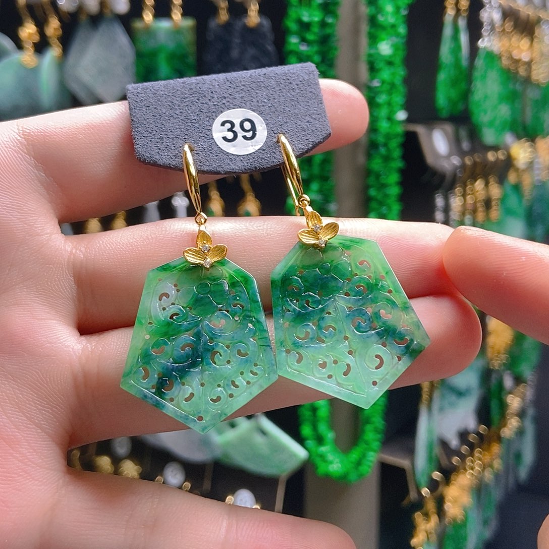 翡翠未镶嵌耳饰翡翠