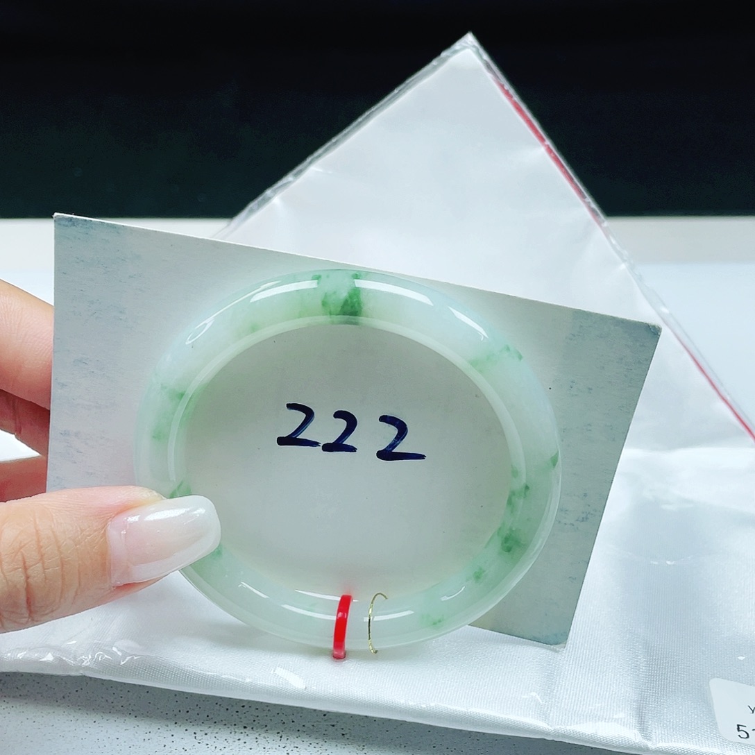 翡翠未镶嵌手镯 圆条51