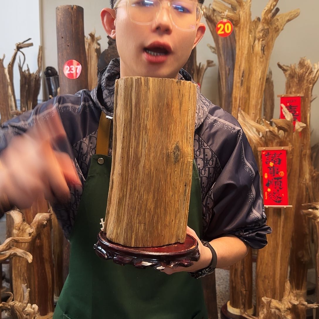 沉香摆件天然沉香原木摆件➕底座