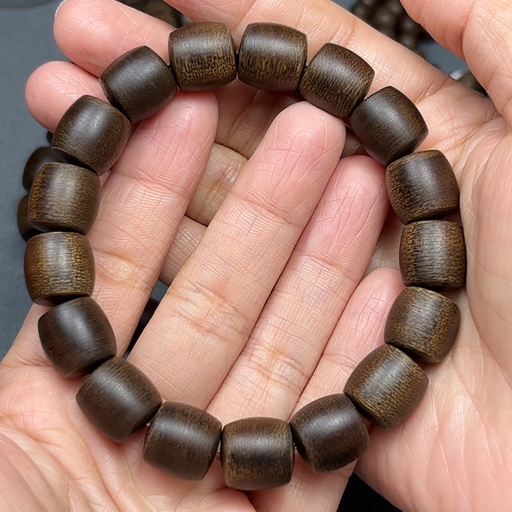 沉香碎屑沉香白棋玉化1.2