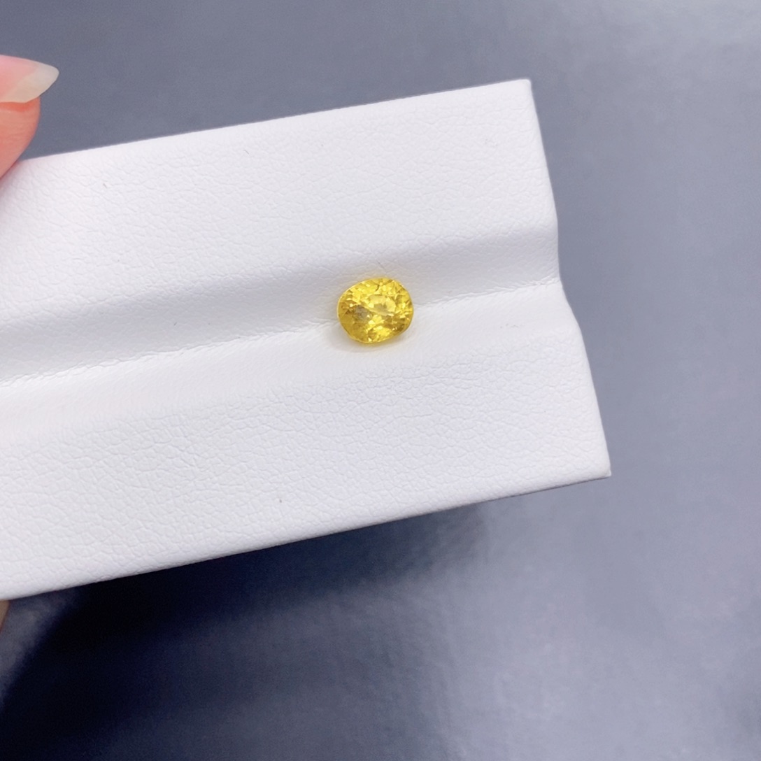 蓝宝石裸石未镶嵌1克拉