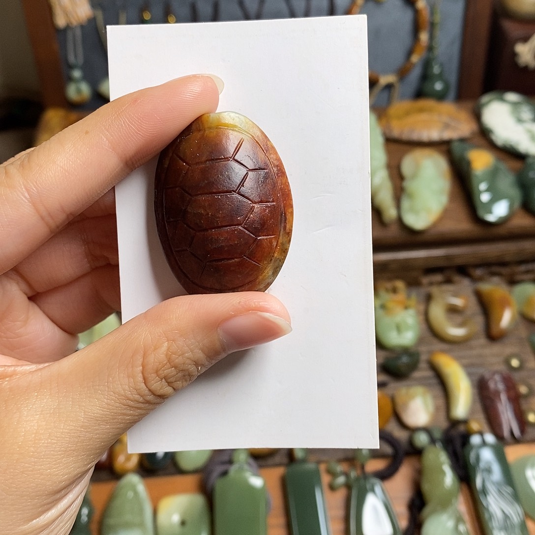 石***归岫岩河磨玉（透闪石质玉）未镶嵌颈饰