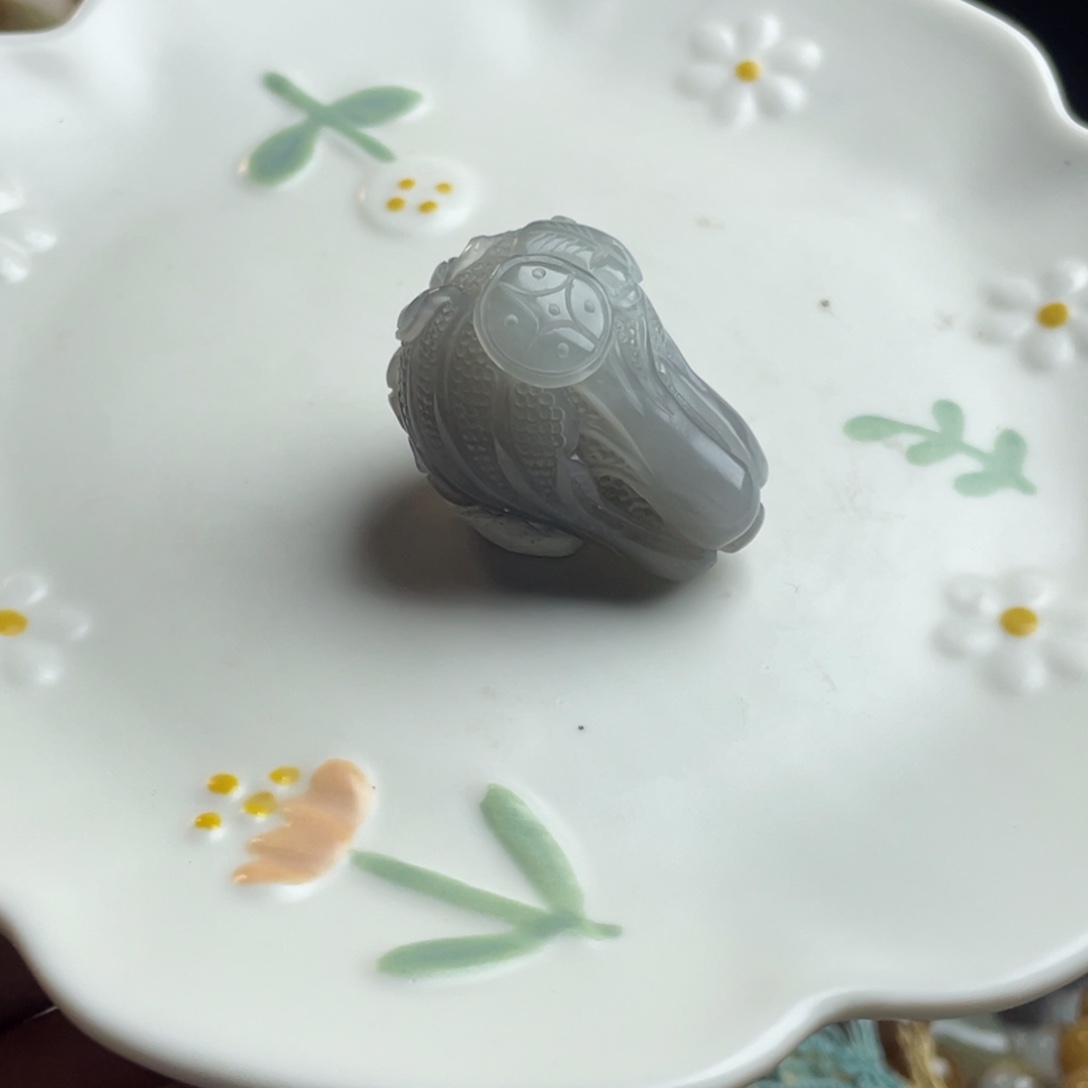 和田玉未镶嵌颈饰白菜