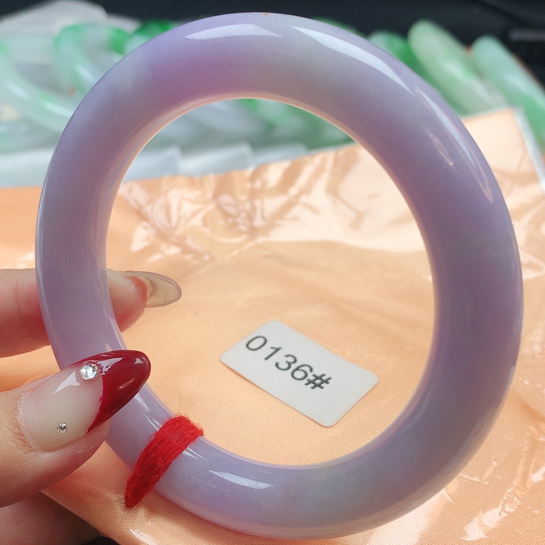 翡翠手镯未镶嵌0136圆条59