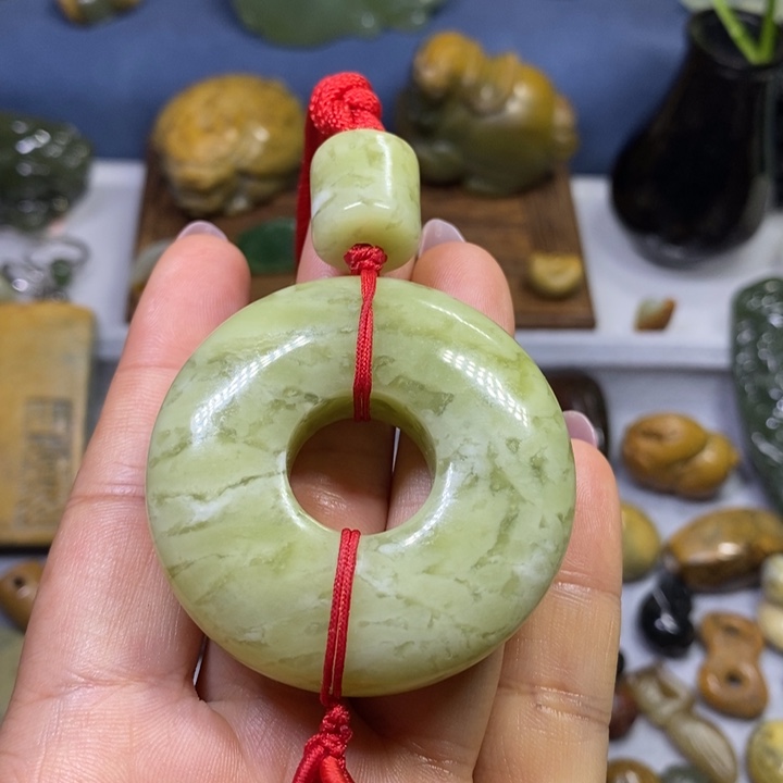 蛇纹石玉未镶嵌岫玉