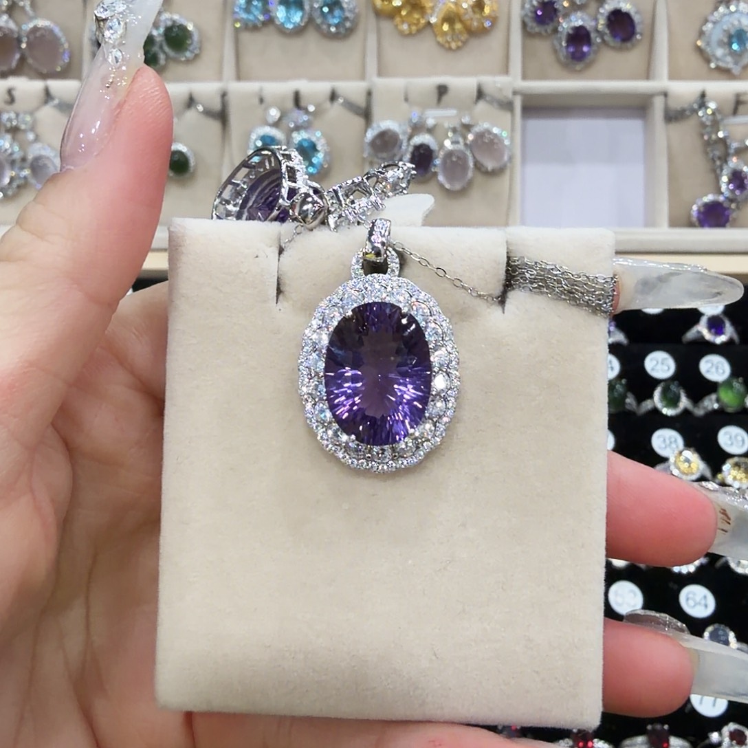 Y***吖银S925镶嵌颈饰紫晶