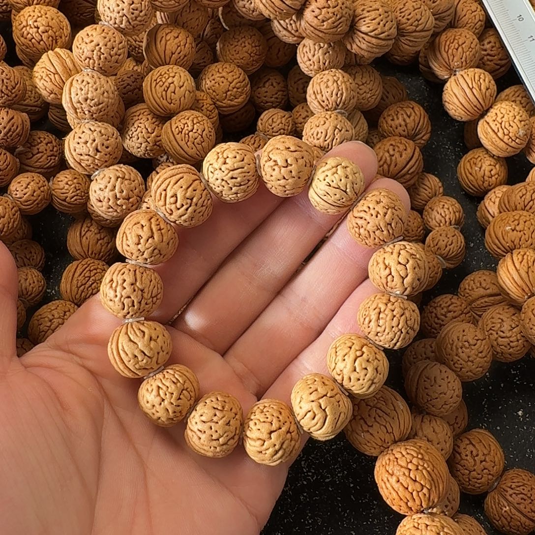 F***P吊坠桃核野生手串