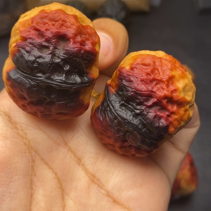 蓝***.把件文玩核桃40尺方尊金蟾