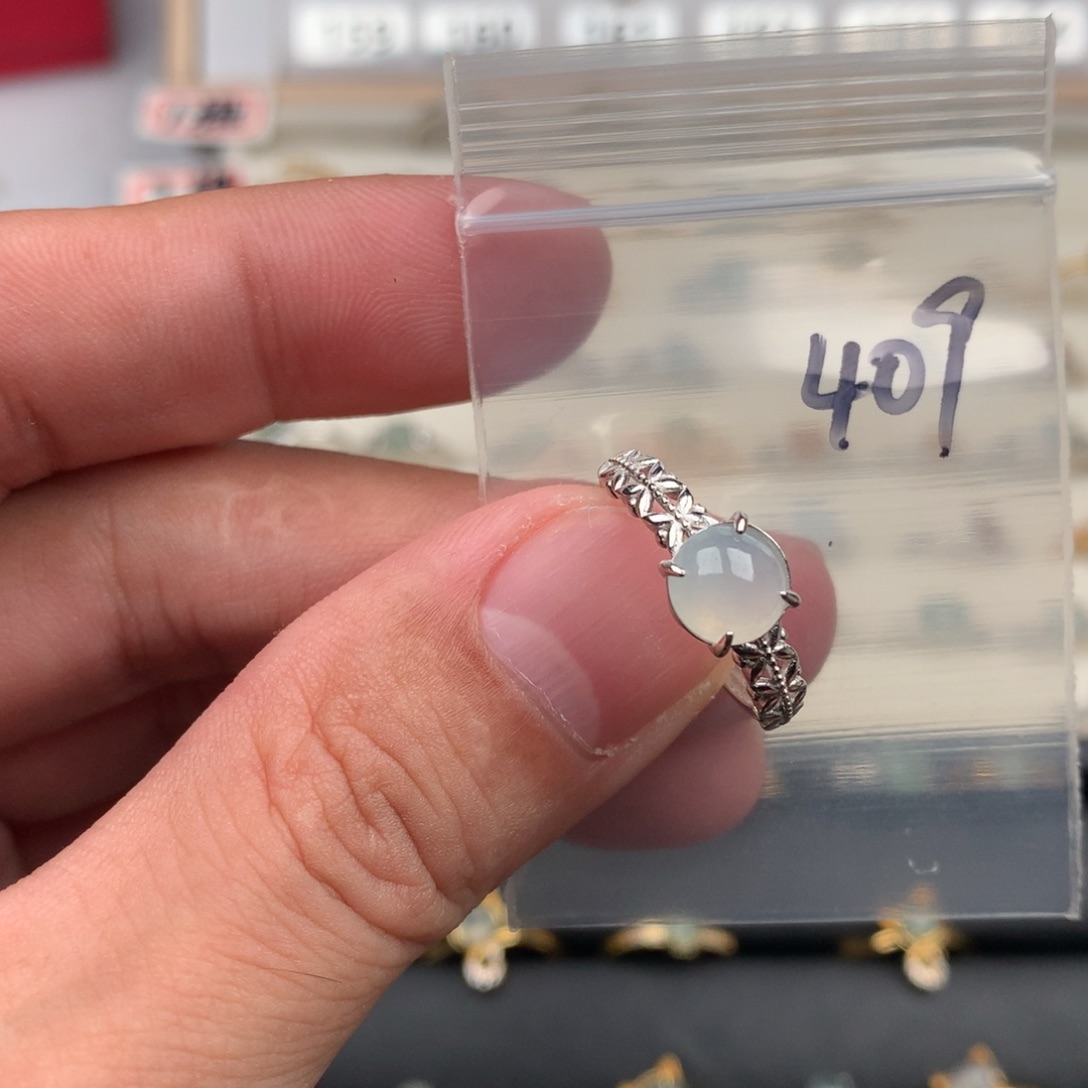 翡翠未镶嵌戒圈409