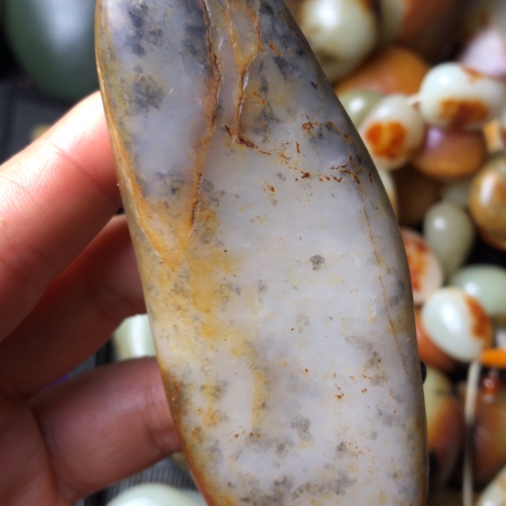 和田玉未镶嵌珠宝奇石