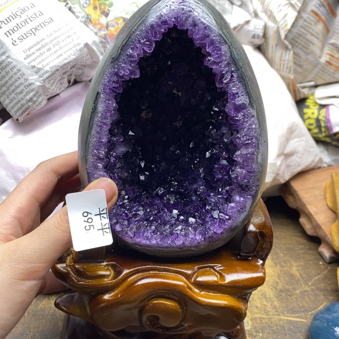 紫晶乌拉圭未镶嵌