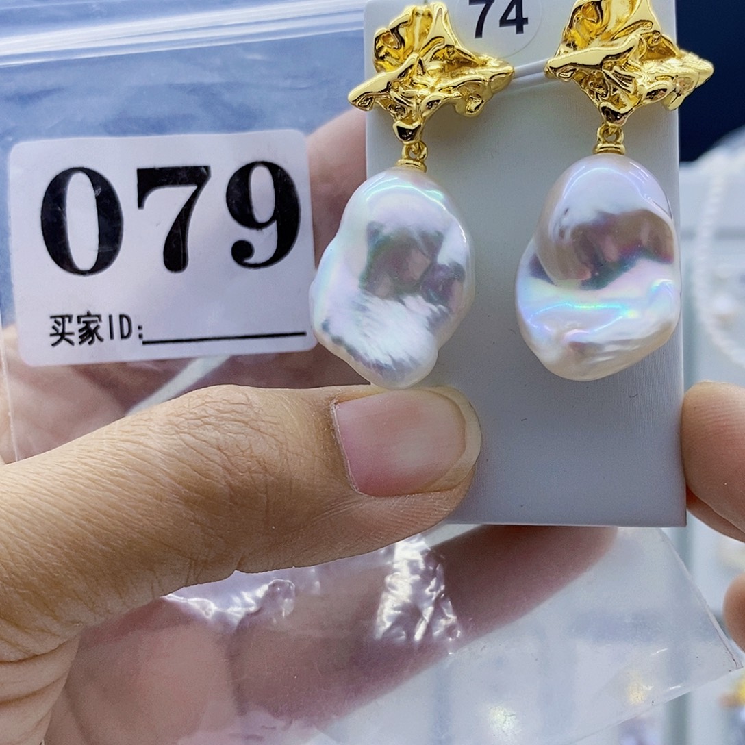 颈饰淡水珍珠钛钢