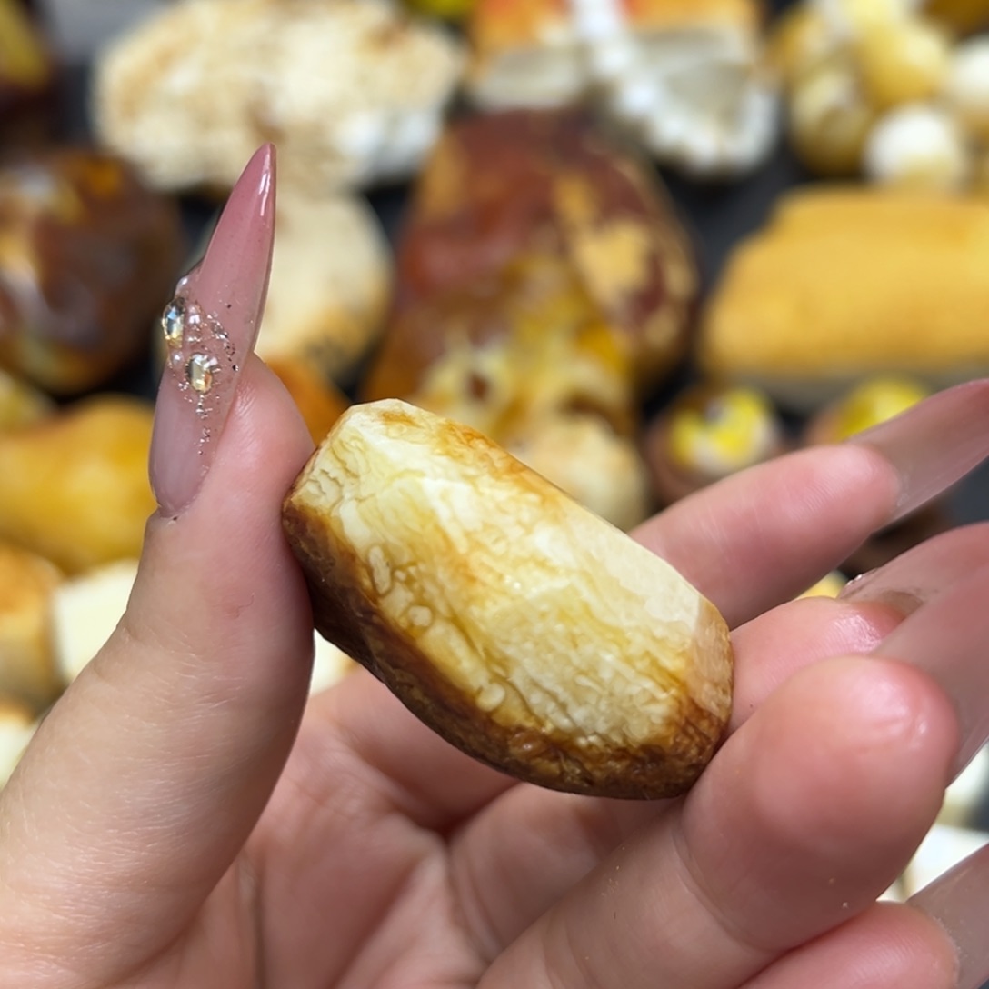 定制琥珀未镶嵌蜜蜡